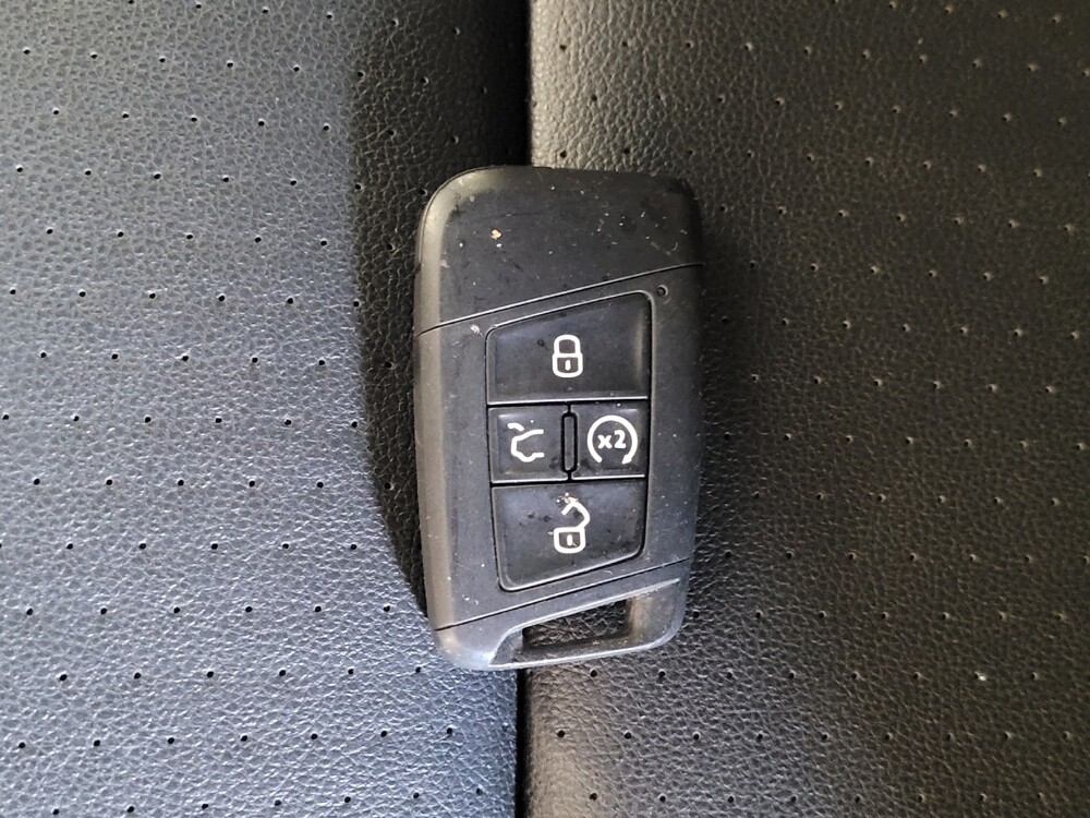 2021 Volkswagen Atlas in Jacksonville, FL 32210 - 18096797 32