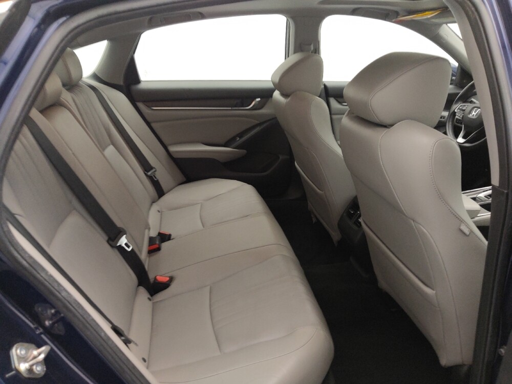 2019 Honda Accord in Independence, MO 64055 - 18096810 19