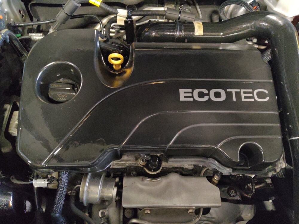 2020 Chevrolet Equinox in Pensacola, FL 32505 - 18096813 30