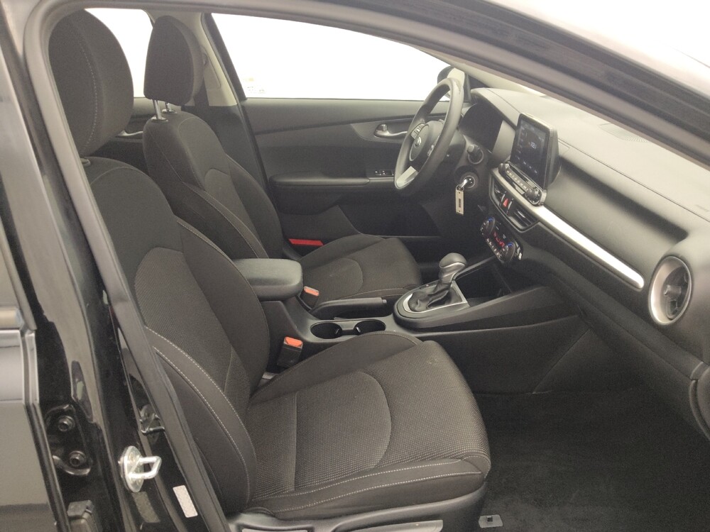 2019 Kia Forte in Houston, TX 77074 - 18096815 21
