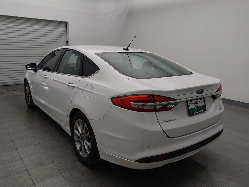 2017 Ford Fusion in Houston, TX 77060 - 18096817 5