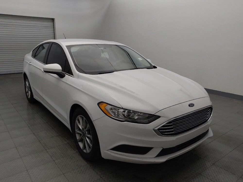 2017 Ford Fusion in Houston, TX 77060 - 18096817 13