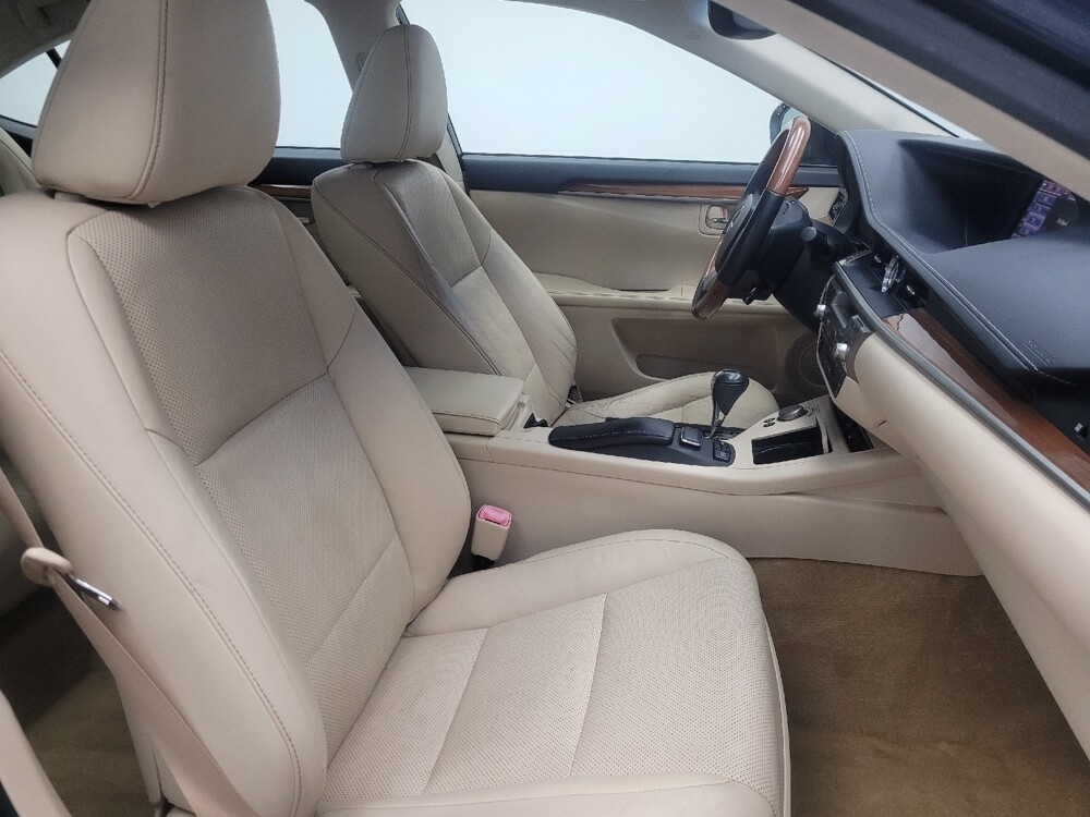 2014 Lexus ES 300h in Indianapolis, IN 46219 - 18096825 21