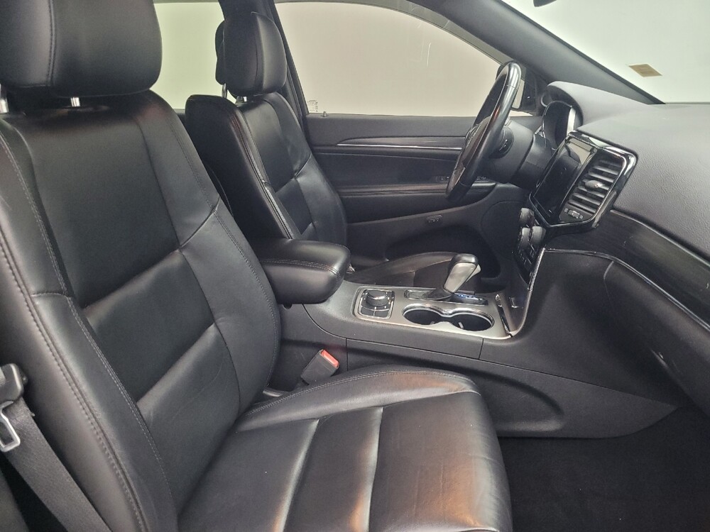 2019 Jeep Grand Cherokee in Indianapolis, IN 46222 - 18096829 21