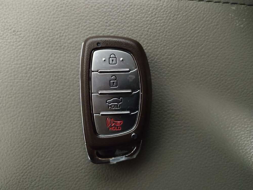 2017 Hyundai Elantra in Jackson, MS 39211 - 18096844 32