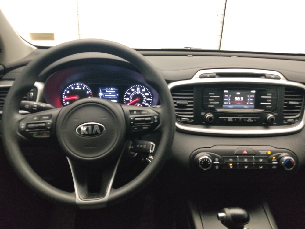 2018 Kia Sorento in Jackson, MS 39211 - 18096846 22