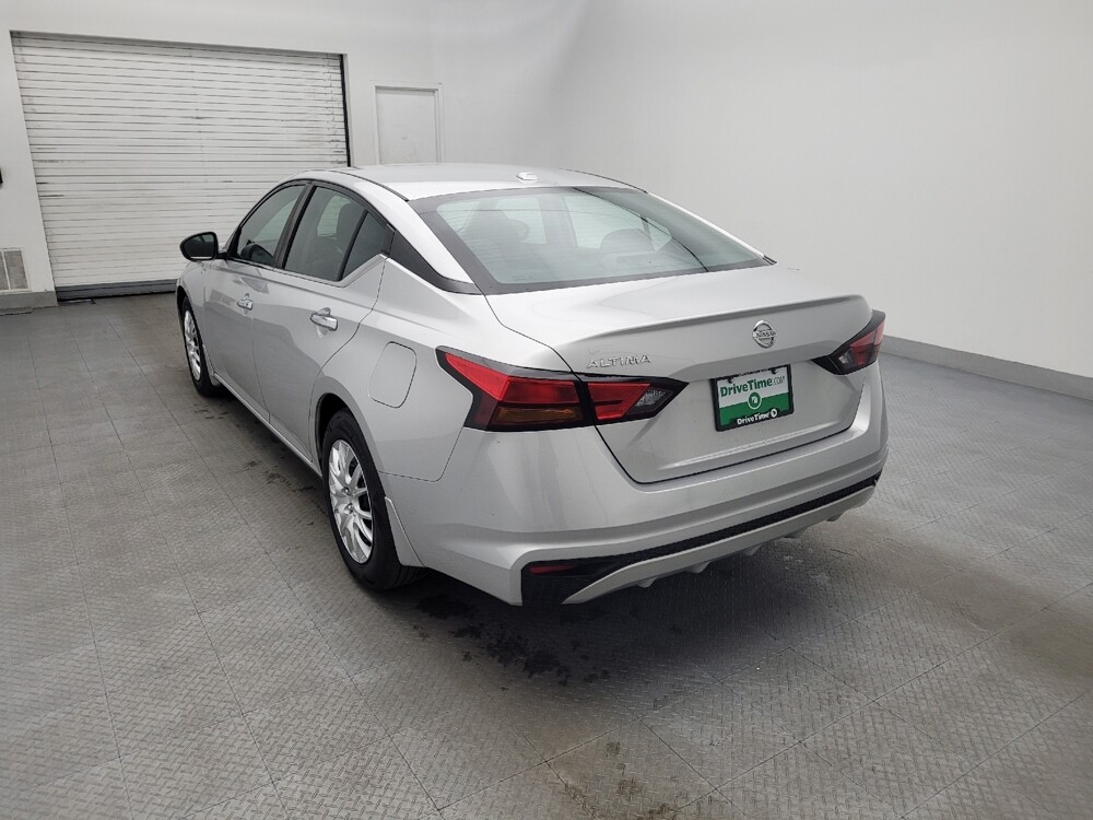 2019 Nissan Altima in Columbia, SC 29210 - 18096855 5
