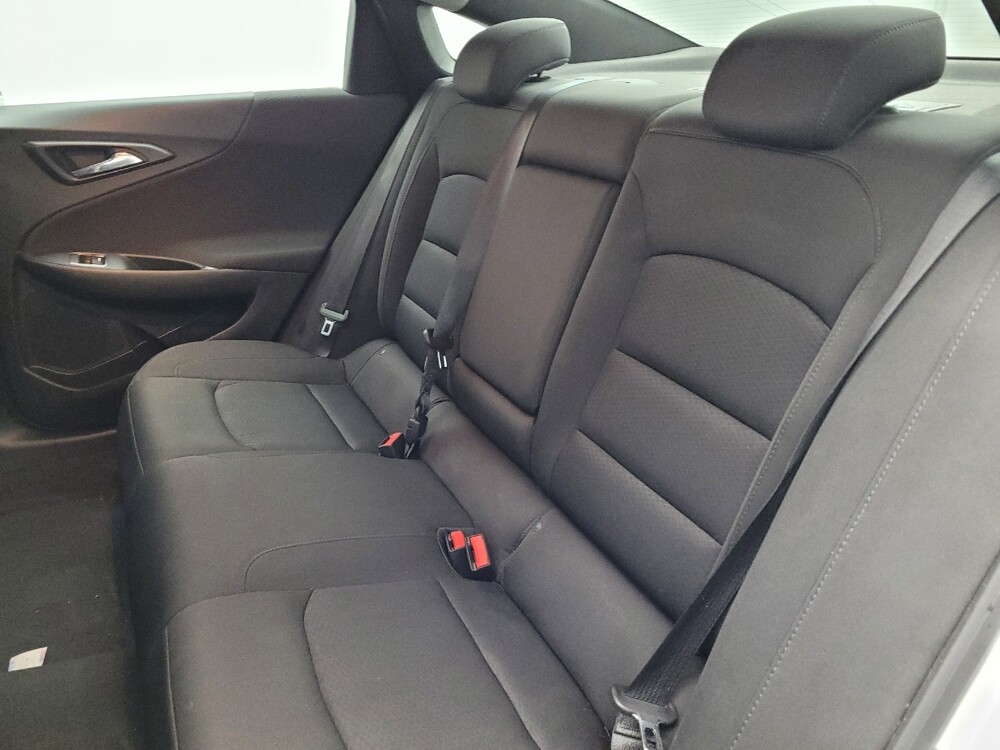 2019 Chevrolet Malibu in Columbia, SC 29210 - 18096858 18