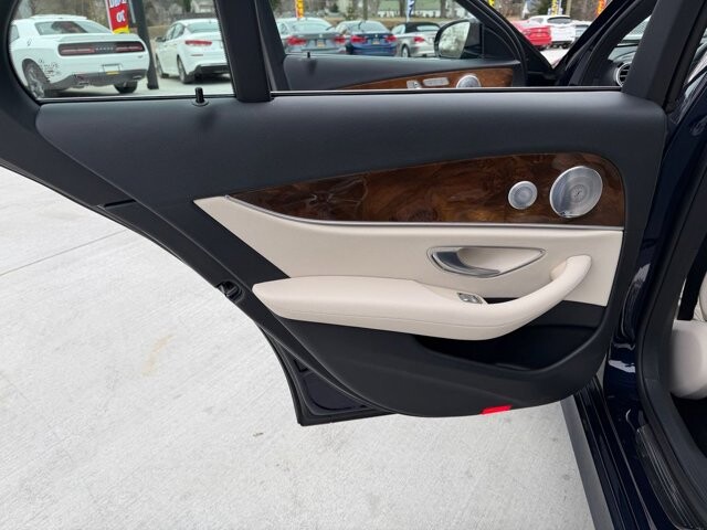 2018 Mercedes-Benz E 300 in Knoxville, TN 37920 - 18096862 8
