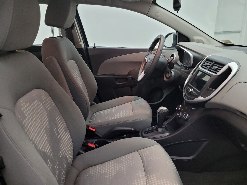 2019 Chevrolet Sonic in Mesa, AZ 85210 - 18096865 21