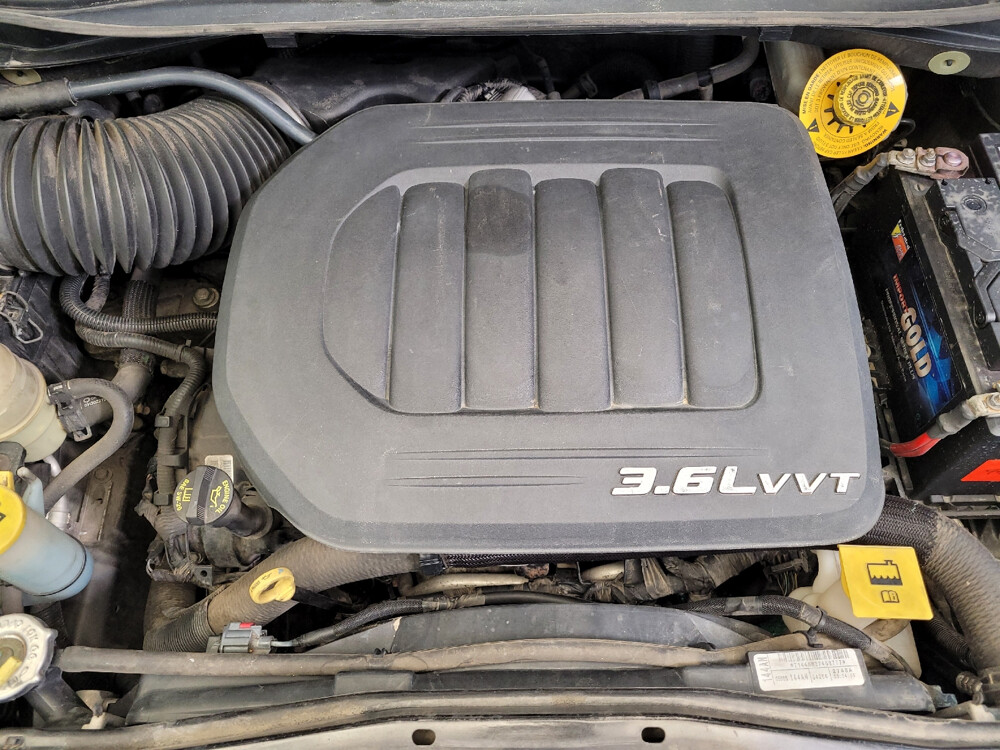 2016 Chrysler Town & Country in Louisville, KY 40258 - 18096867 30