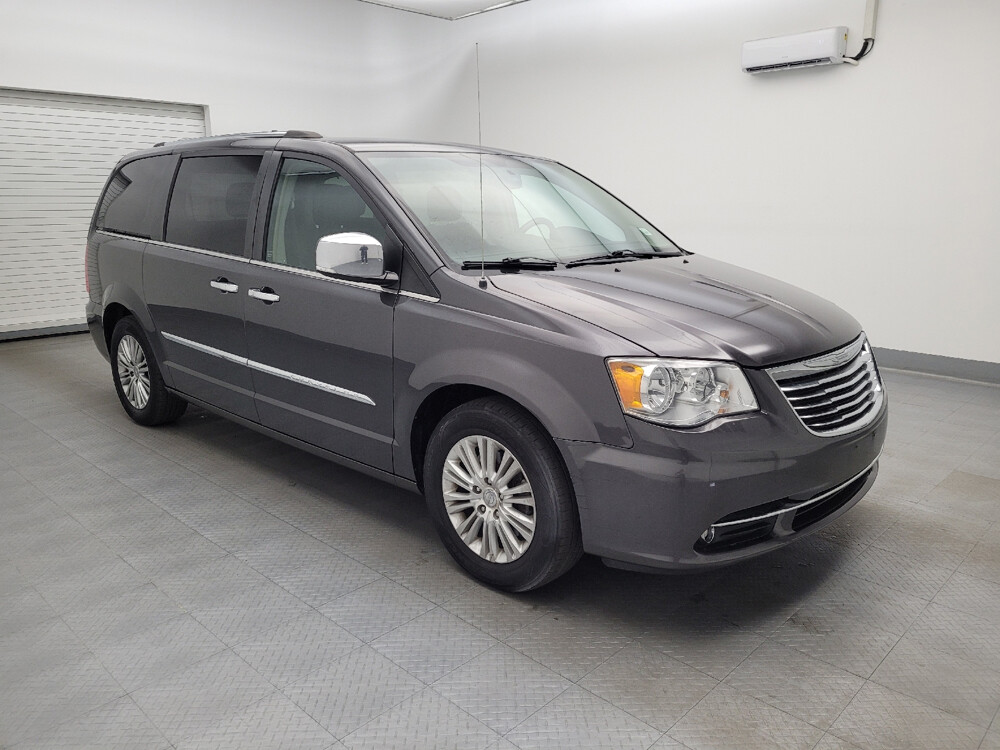 2016 Chrysler Town & Country in Louisville, KY 40258 - 18096867 11
