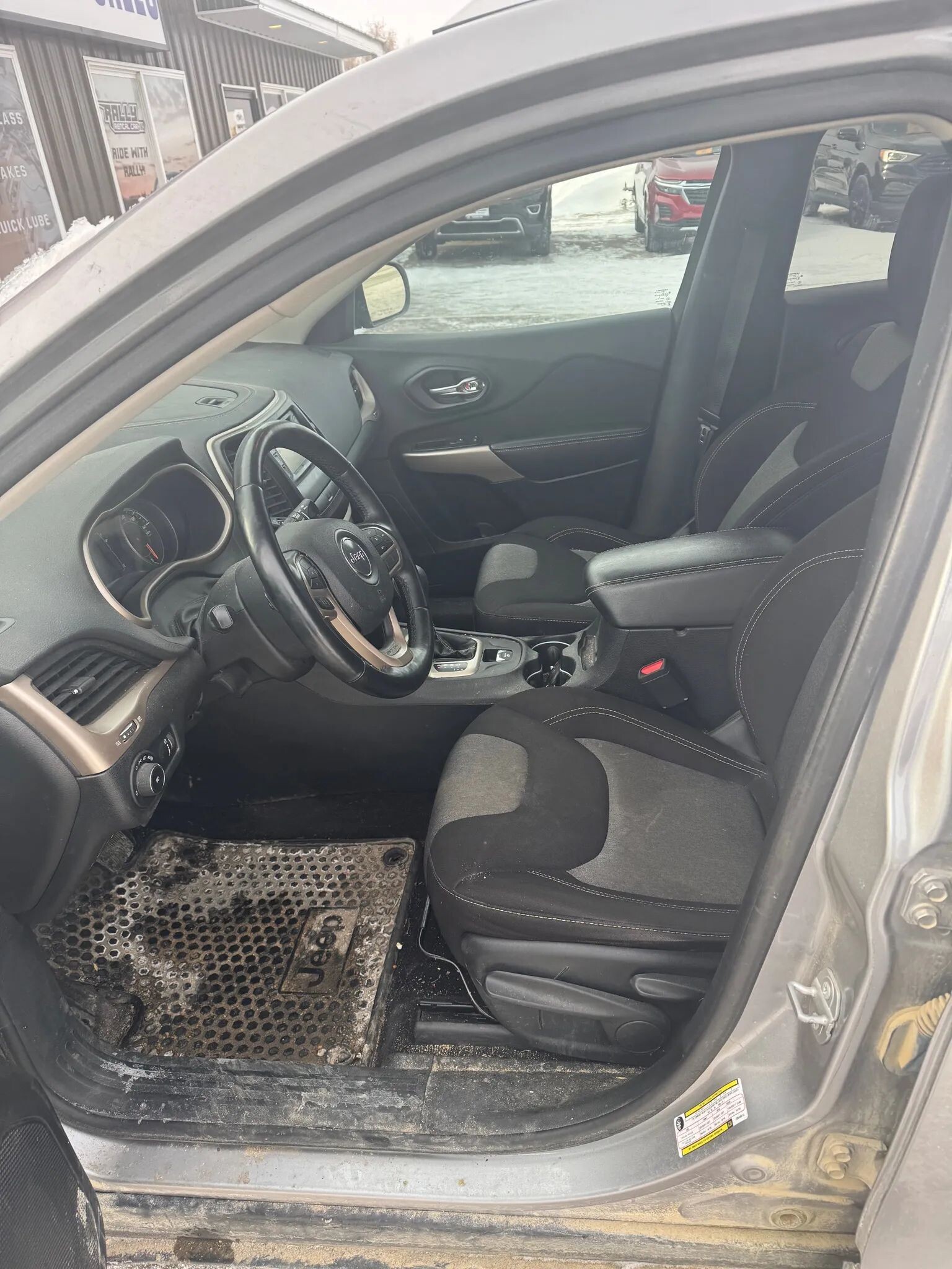 2018 Jeep Cherokee in Wadena, MN 56482 - 18096871 7