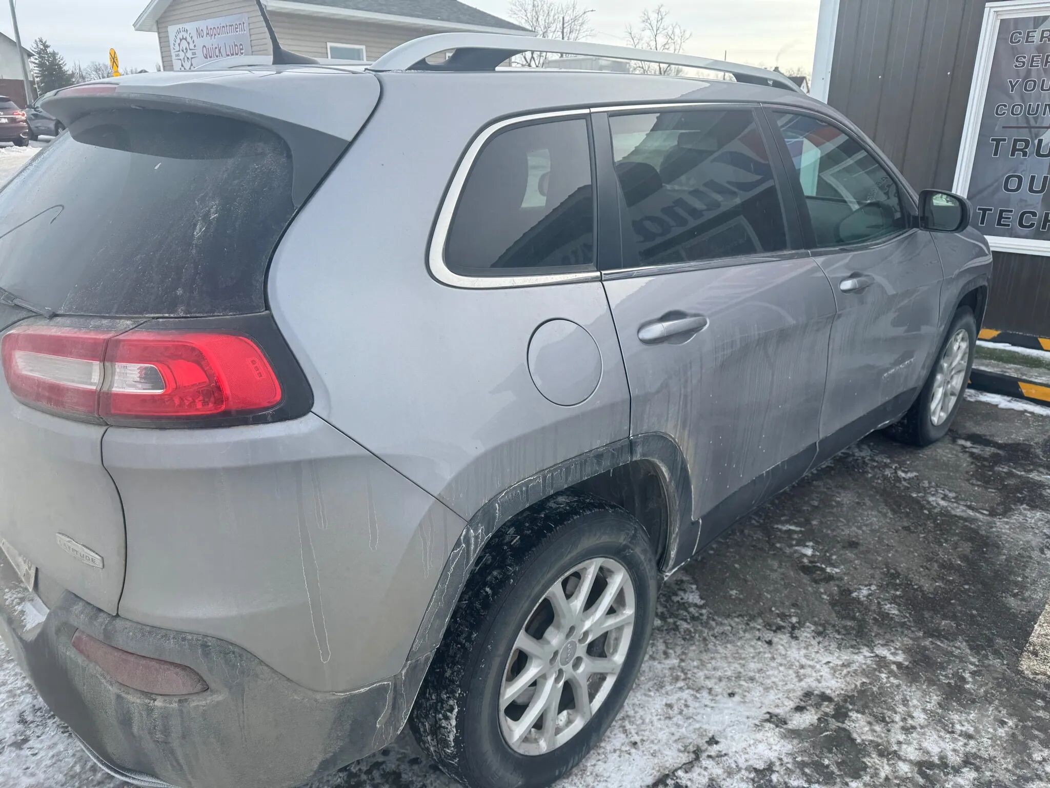 2018 Jeep Cherokee in Wadena, MN 56482 - 18096871 4
