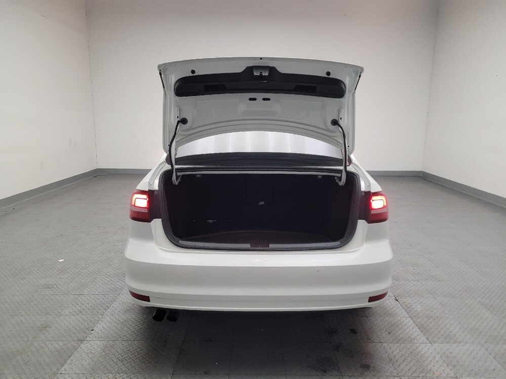 2017 Volkswagen Jetta in Downey, CA 90241 - 18096876 29