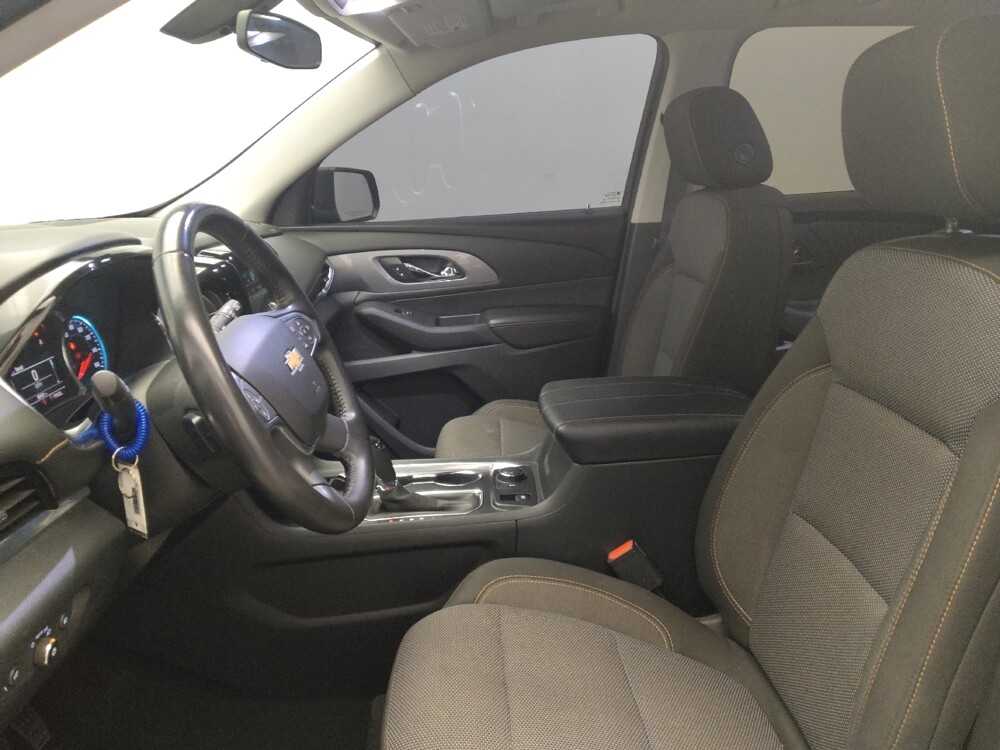 2018 Chevrolet Traverse in Marietta, GA 30062 - 18096882 17