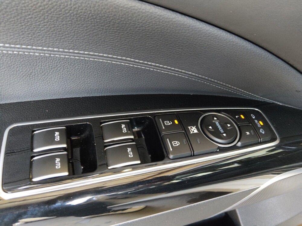 2015 Kia K900 in Tallahassee, FL 32304 - 18096888 27