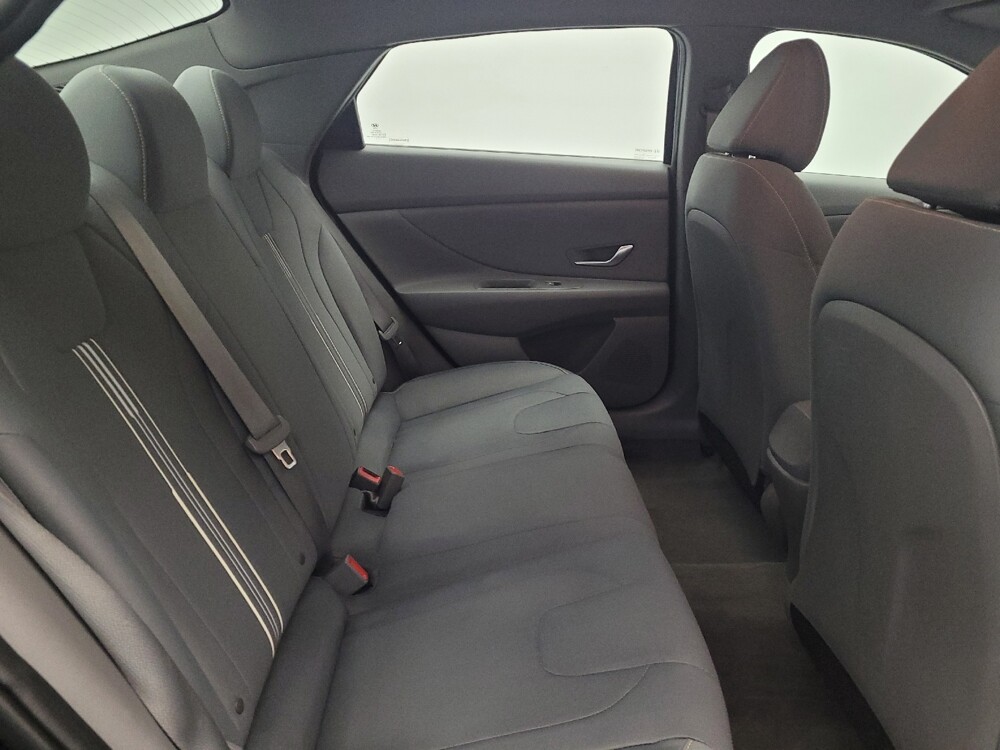 2022 Hyundai Elantra in Miamisburg, OH 45342 - 18096893 19