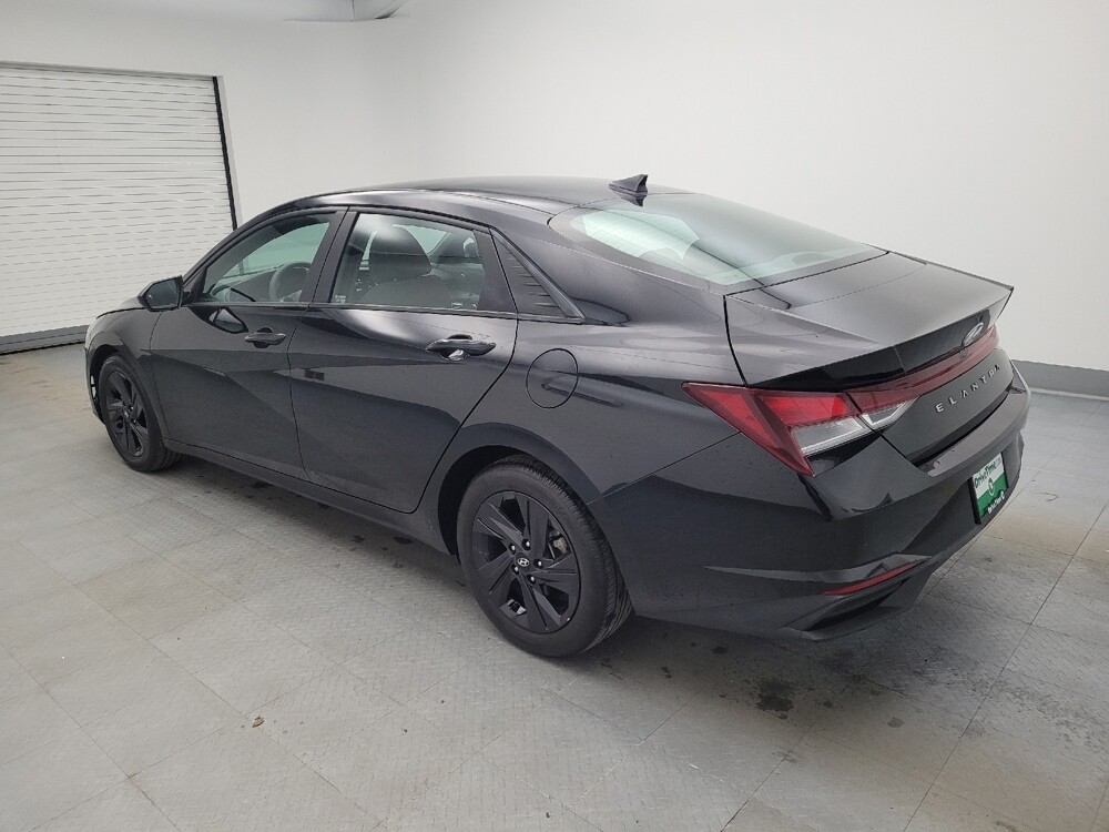 2022 Hyundai Elantra in Miamisburg, OH 45342 - 18096893 3