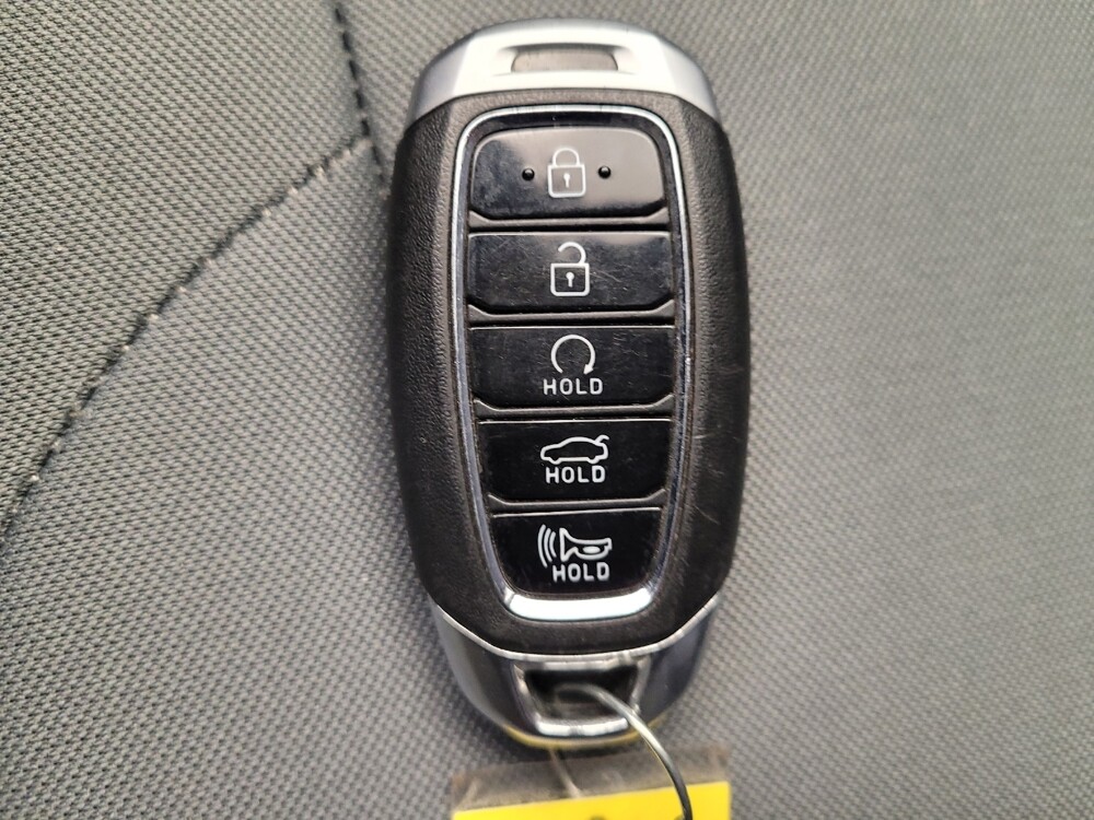 2022 Hyundai Elantra in Miamisburg, OH 45342 - 18096893 32