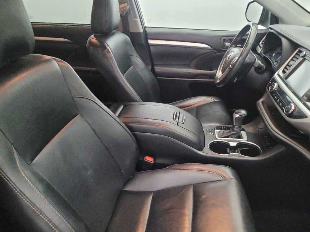2019 Toyota Highlander in Williamstown, NJ 8094 - 18096897 21
