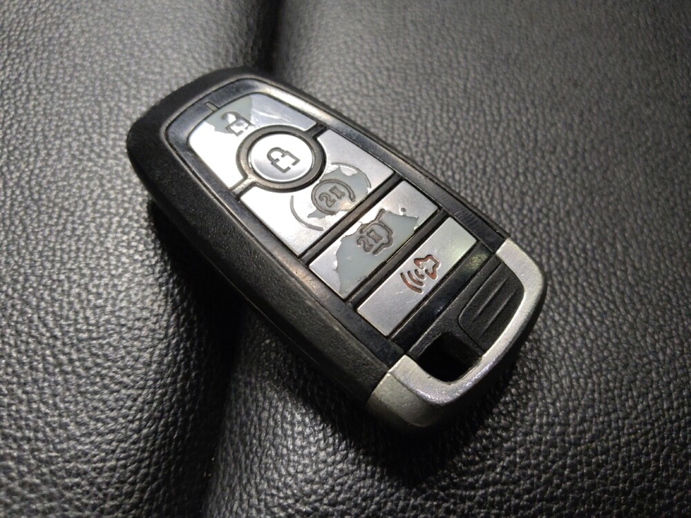 2020 Ford Explorer in Mesa, AZ 85210 - 18096900 32