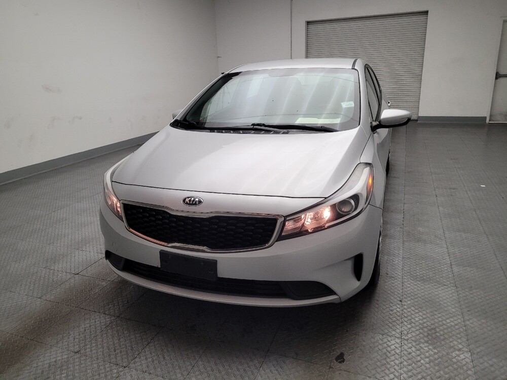 2017 Kia Forte in Downey, CA 90241 - 18096903 15