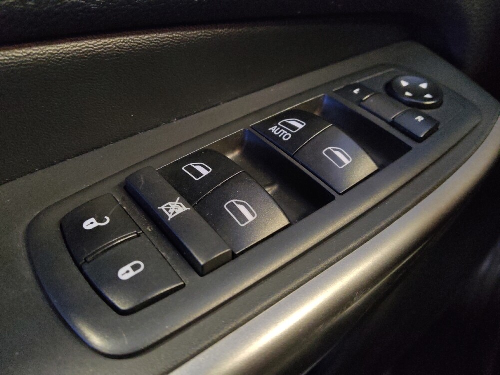 2019 Jeep Cherokee in Albuquerque, NM 87113 - 18096905 27