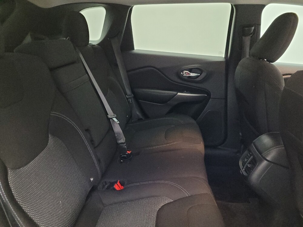 2019 Jeep Cherokee in Albuquerque, NM 87113 - 18096905 19