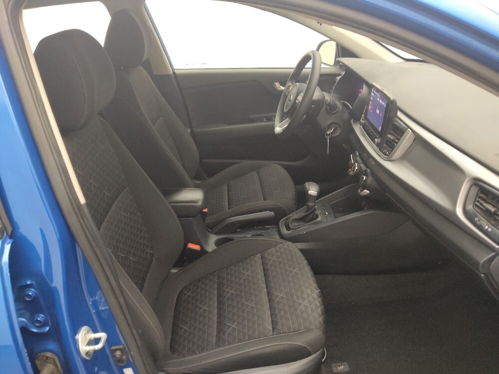 2021 Kia Rio in Live Oak, TX 78233 - 18096906 21