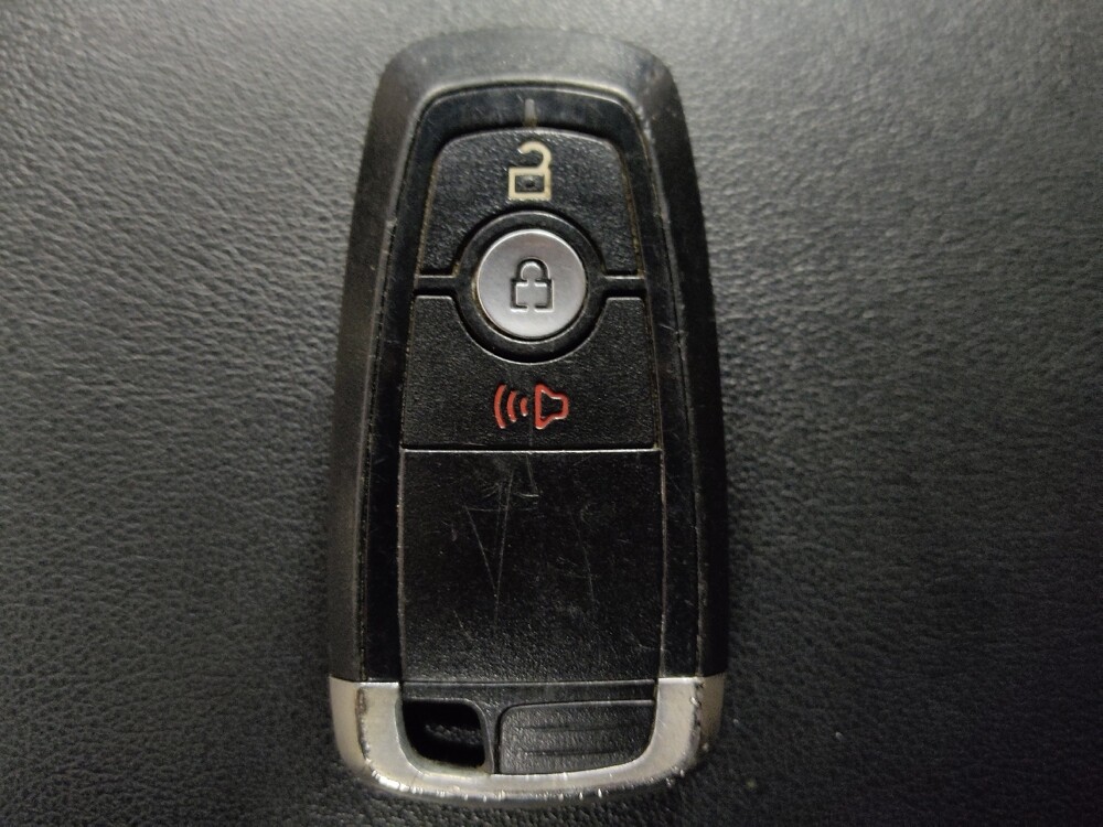 2020 Ford Edge in Live Oak, TX 78233 - 18096907 32