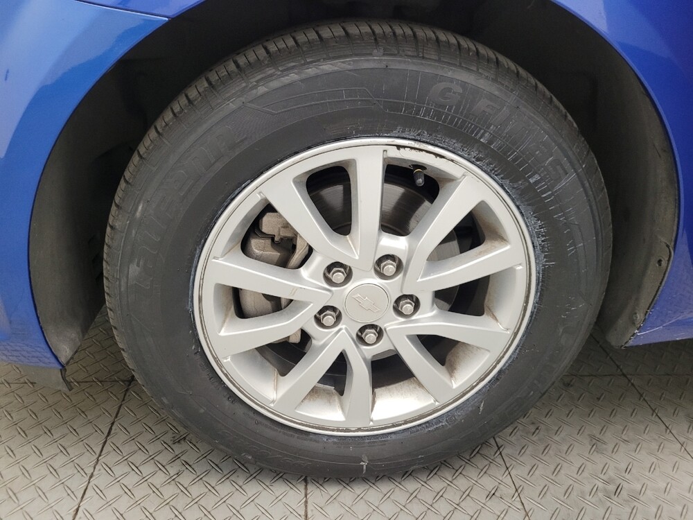 2019 Chevrolet Sonic in Mesa, AZ 85210 - 18096919 31