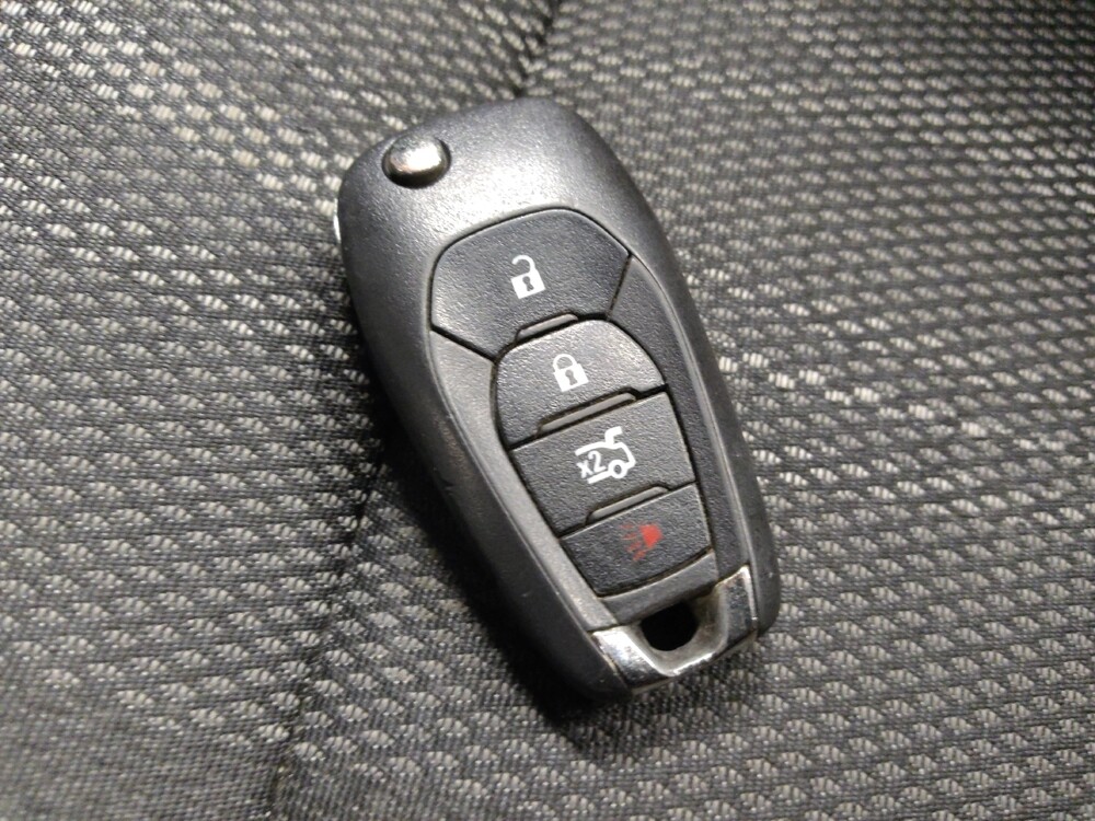 2019 Chevrolet Sonic in Mesa, AZ 85210 - 18096919 32