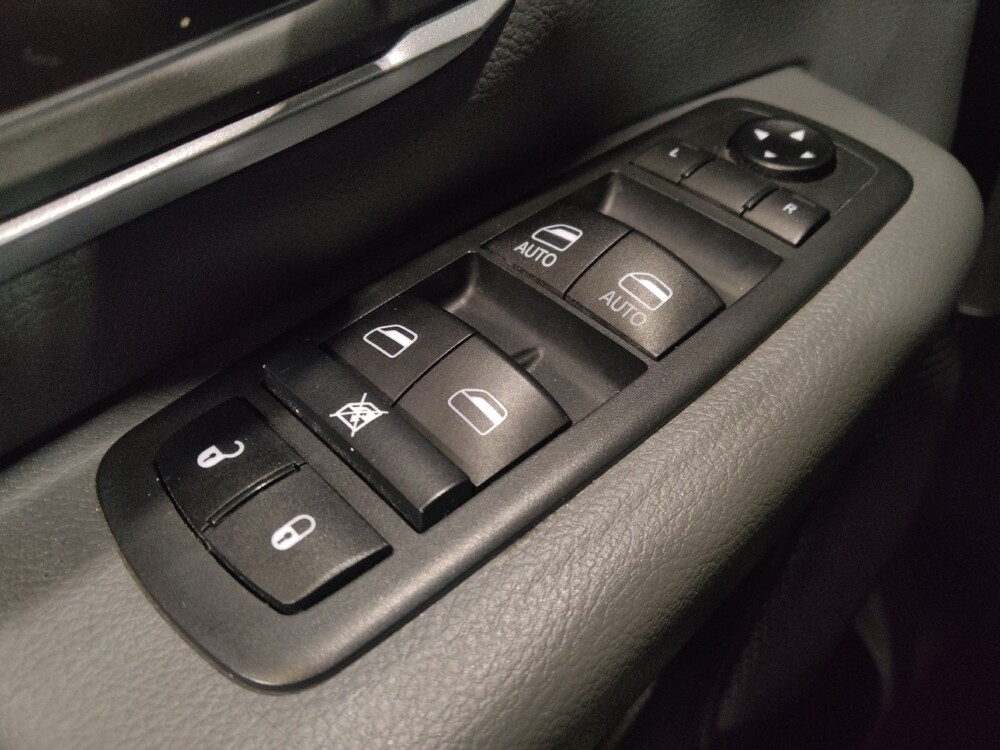 2021 RAM 1500 in Ocala, FL 34471 - 18096920 27