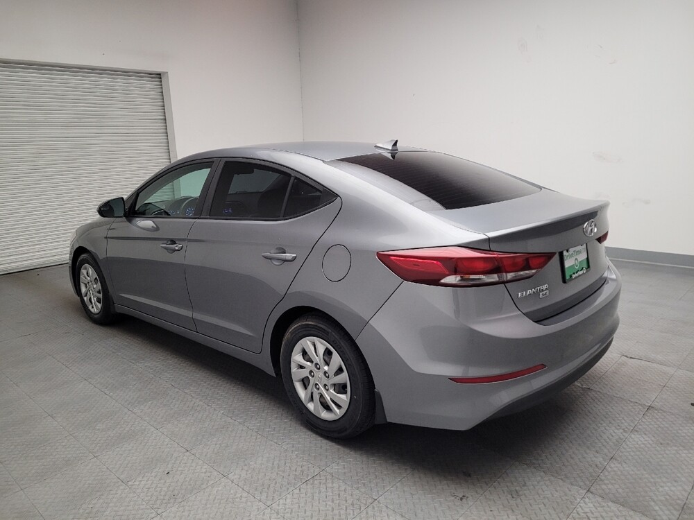 2017 Hyundai Elantra in Fresno, CA 93726 - 18096925 5
