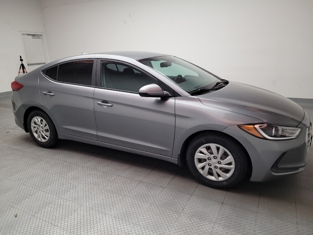 2017 Hyundai Elantra in Fresno, CA 93726 - 18096925 13