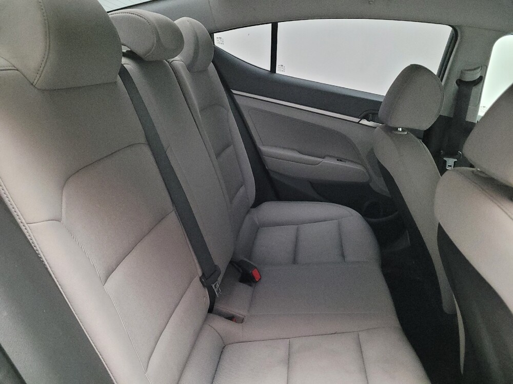 2017 Hyundai Elantra in Fresno, CA 93726 - 18096925 19