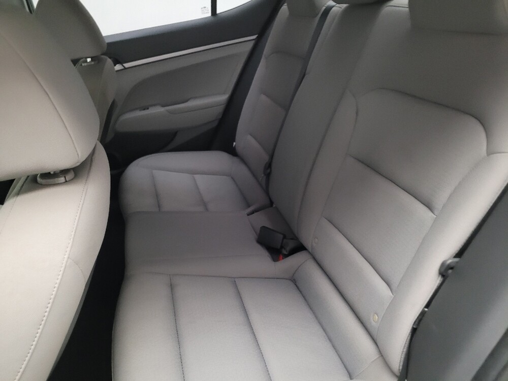 2017 Hyundai Elantra in Fresno, CA 93726 - 18096925 18