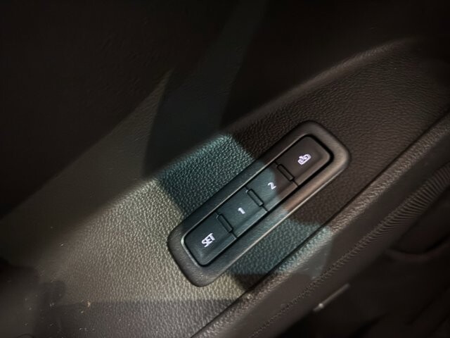 2019 GMC Yukon in Burlington, WI 53105 - 18096928 37