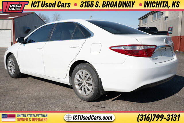 2017 Toyota Camry in Wichita, KS 67216 - 18096930 2