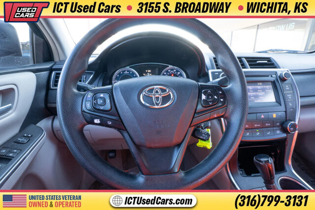 2017 Toyota Camry in Wichita, KS 67216 - 18096930 13