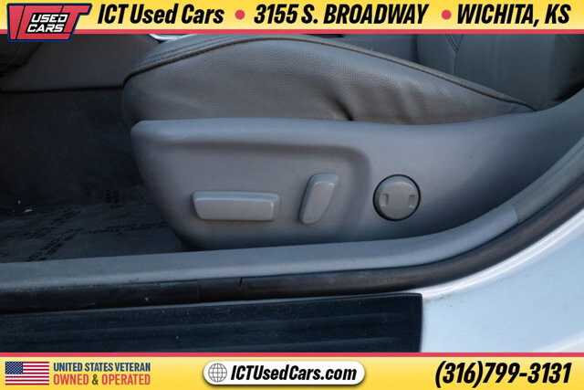 2017 Toyota Camry in Wichita, KS 67216 - 18096930 11