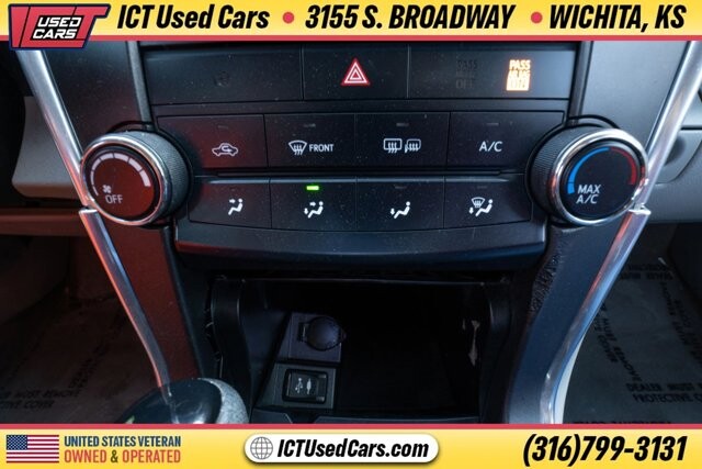 2017 Toyota Camry in Wichita, KS 67216 - 18096930 9