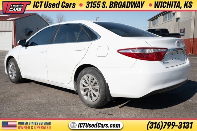 2017 Toyota Camry in Wichita, KS 67216 - 18096930 2