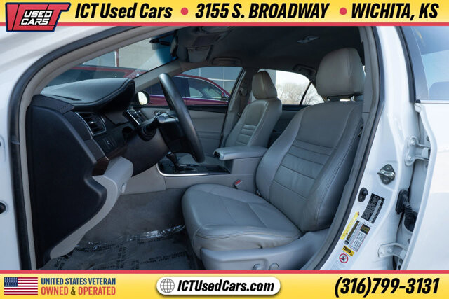 2017 Toyota Camry in Wichita, KS 67216 - 18096930 10