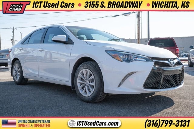 2017 Toyota Camry in Wichita, KS 67216 - 18096930 6