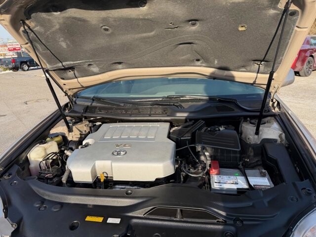 2005 Toyota Avalon in Baltimore, MD 21225 - 18096933 6