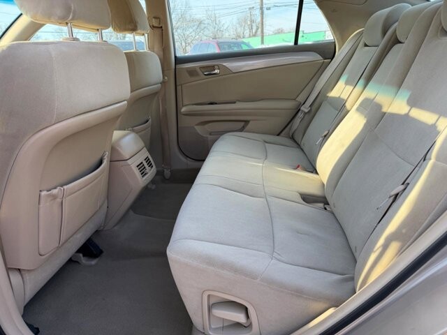 2005 Toyota Avalon in Baltimore, MD 21225 - 18096933 16