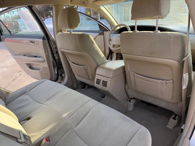 2005 Toyota Avalon in Baltimore, MD 21225 - 18096933 14