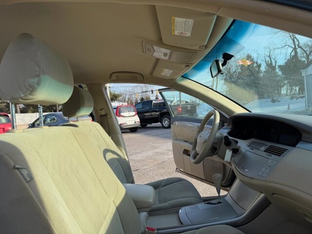 2005 Toyota Avalon in Baltimore, MD 21225 - 18096933 11